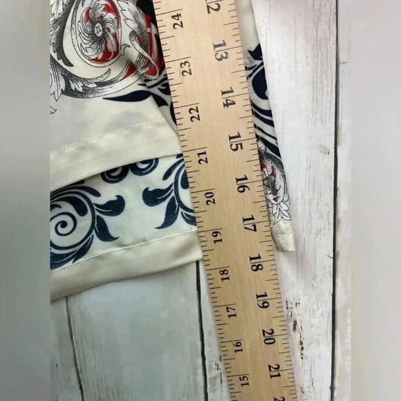 Chelsea & Theodore 7/8 Sleeve Blouse Size XS - Picture 8 of 8